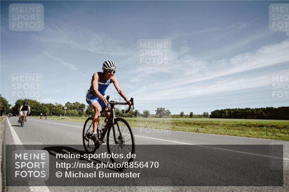 07.09.2025 - 19. Norderstedt Triathlon Michael Burmester http://msf.ph/oto/8856470 07.09.2025 12:17:38 Radfahren 715, 761, 1248, 1272 meine-sportfotos.de