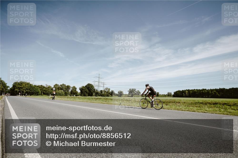 07.09.2025 - 19. Norderstedt Triathlon Michael Burmester http://msf.ph/oto/8856512 07.09.2025 12:18:03 Radfahren  meine-sportfotos.de