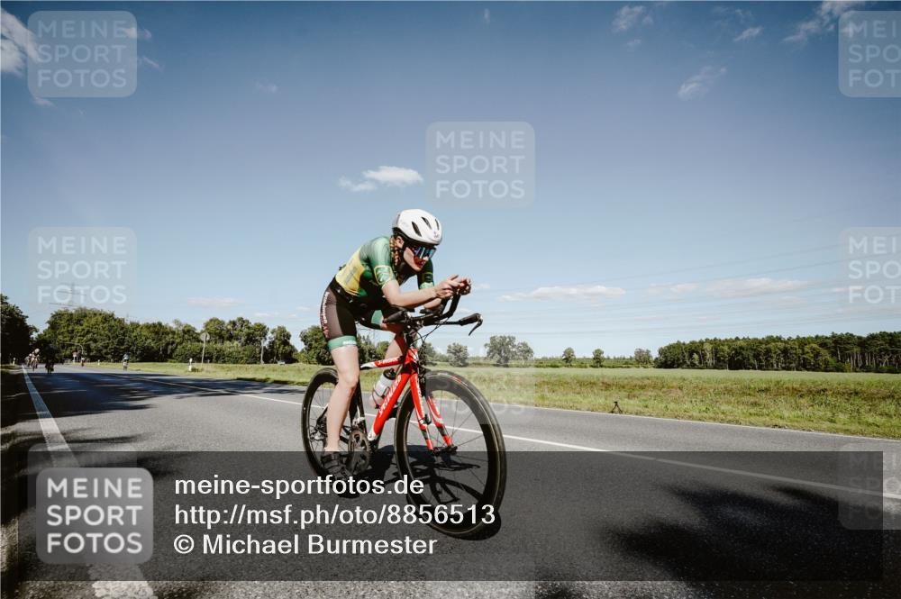 07.09.2025 - 19. Norderstedt Triathlon Michael Burmester http://msf.ph/oto/8856513 07.09.2025 15:22:35 Radfahren 916, 1500, 1507, 1512 meine-sportfotos.de