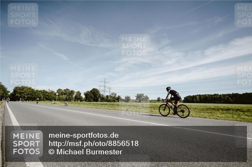 07.09.2025 - 19. Norderstedt Triathlon Michael Burmester http://msf.ph/oto/8856518 07.09.2025 12:18:05 Radfahren  meine-sportfotos.de