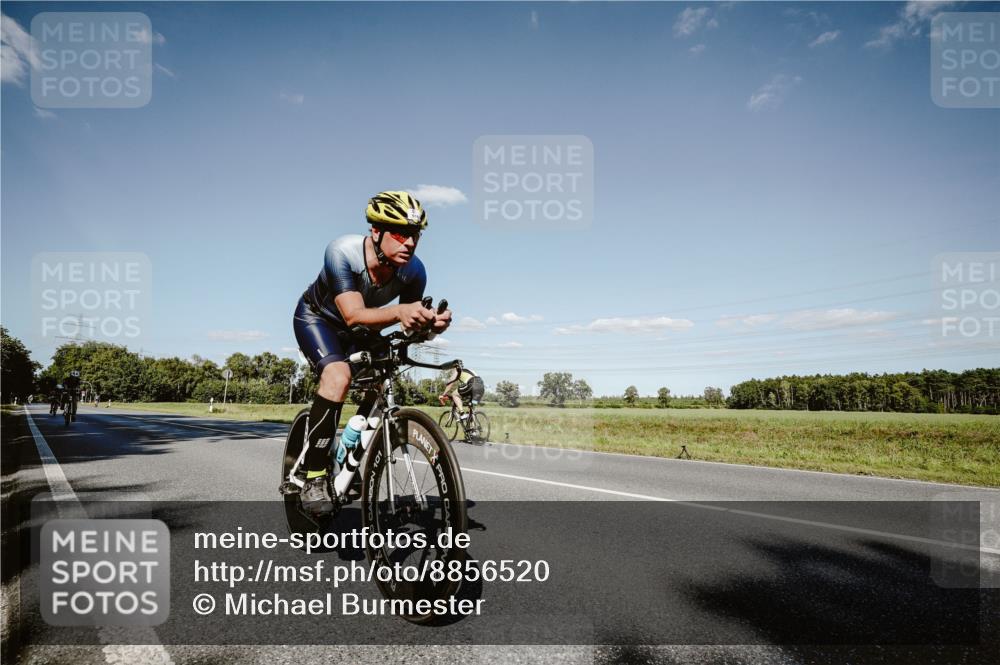 07.09.2025 - 19. Norderstedt Triathlon Michael Burmester http://msf.ph/oto/8856520 07.09.2025 15:22:38 Radfahren 437, 441, 916, 1507 meine-sportfotos.de