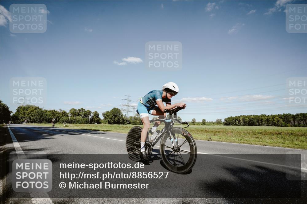 07.09.2025 - 19. Norderstedt Triathlon Michael Burmester http://msf.ph/oto/8856527 07.09.2025 15:22:41 Radfahren 437, 441, 916 meine-sportfotos.de