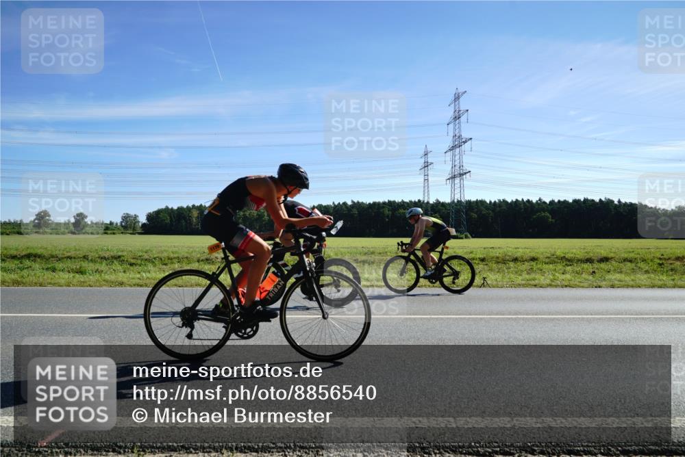 07.09.2025 - 19. Norderstedt Triathlon Michael Burmester http://msf.ph/oto/8856540 07.09.2025 11:08:22 Radfahren 1164, 1170 meine-sportfotos.de