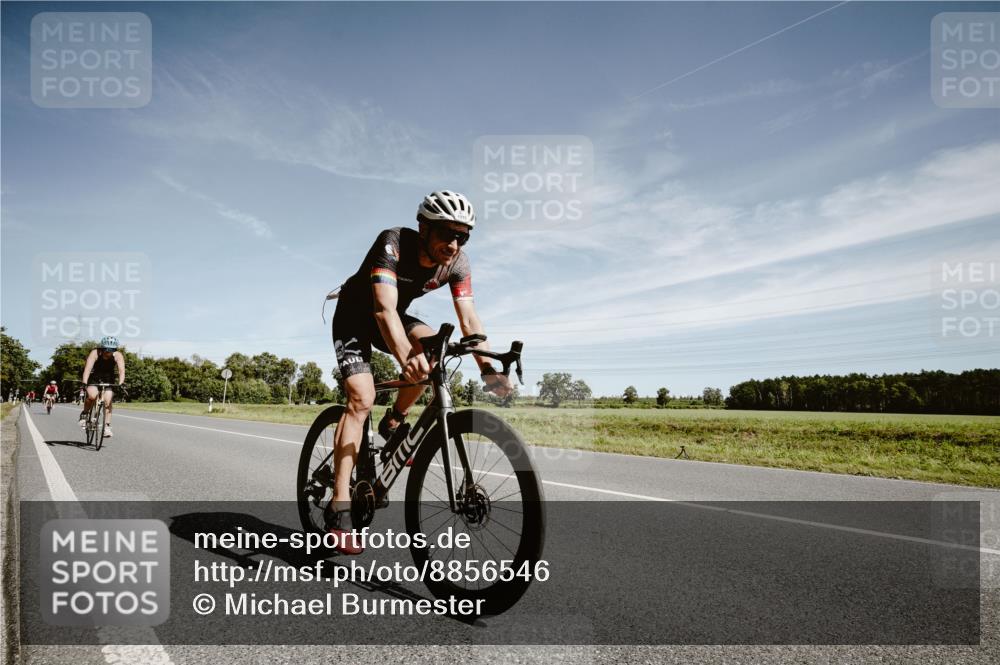 07.09.2025 - 19. Norderstedt Triathlon Michael Burmester http://msf.ph/oto/8856546 07.09.2025 12:18:17 Radfahren 1233, 1311, 1380 meine-sportfotos.de