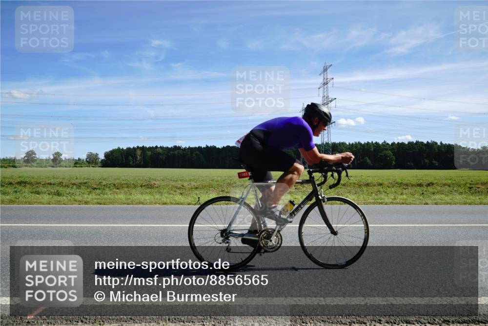 07.09.2025 - 19. Norderstedt Triathlon Michael Burmester http://msf.ph/oto/8856565 07.09.2025 12:50:15 Radfahren 220, 1283 meine-sportfotos.de