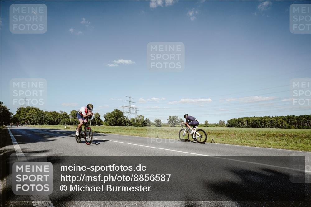 07.09.2025 - 19. Norderstedt Triathlon Michael Burmester http://msf.ph/oto/8856587 07.09.2025 15:23:19 Radfahren 1530, 1544 meine-sportfotos.de