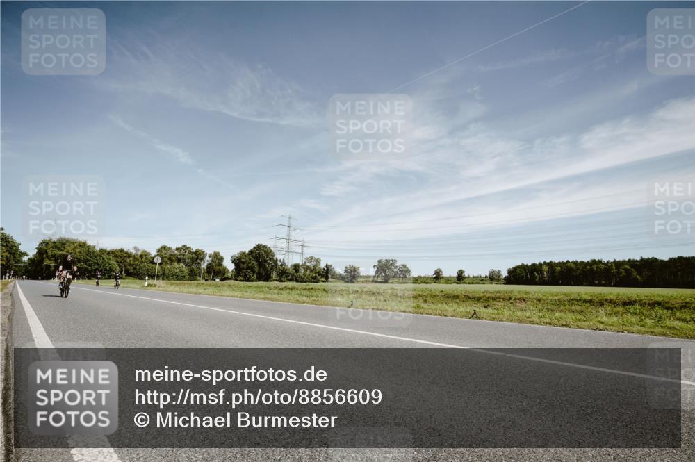 07.09.2025 - 19. Norderstedt Triathlon Michael Burmester http://msf.ph/oto/8856609 07.09.2025 12:18:41 Radfahren 260, 1234 meine-sportfotos.de