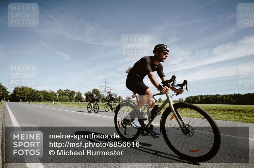 07.09.2025 - 19. Norderstedt Triathlon Michael Burmester http://msf.ph/oto/8856616 07.09.2025 12:18:43 Radfahren 260, 1234 meine-sportfotos.de