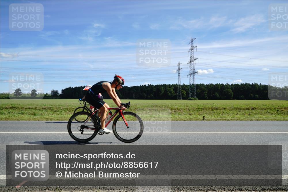 07.09.2025 - 19. Norderstedt Triathlon Michael Burmester http://msf.ph/oto/8856617 07.09.2025 12:50:38 Radfahren 205, 347, 759, 814, 1262 meine-sportfotos.de