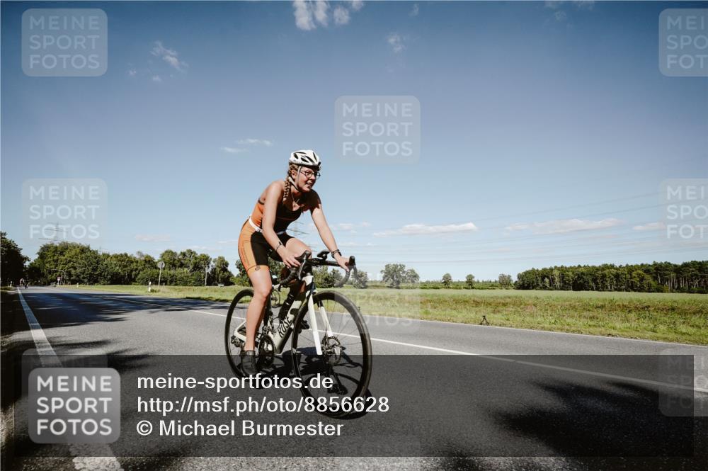 07.09.2025 - 19. Norderstedt Triathlon Michael Burmester http://msf.ph/oto/8856628 07.09.2025 15:23:52 Radfahren 457 meine-sportfotos.de