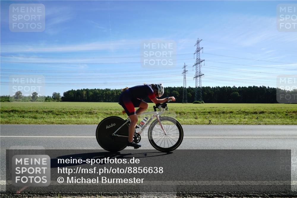 07.09.2025 - 19. Norderstedt Triathlon Michael Burmester http://msf.ph/oto/8856638 07.09.2025 11:09:57 Radfahren 834, 1181 meine-sportfotos.de