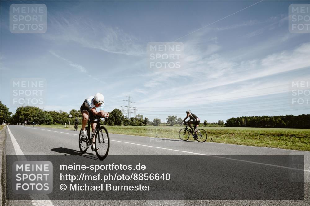 07.09.2025 - 19. Norderstedt Triathlon Michael Burmester http://msf.ph/oto/8856640 07.09.2025 12:18:54 Radfahren 838 meine-sportfotos.de