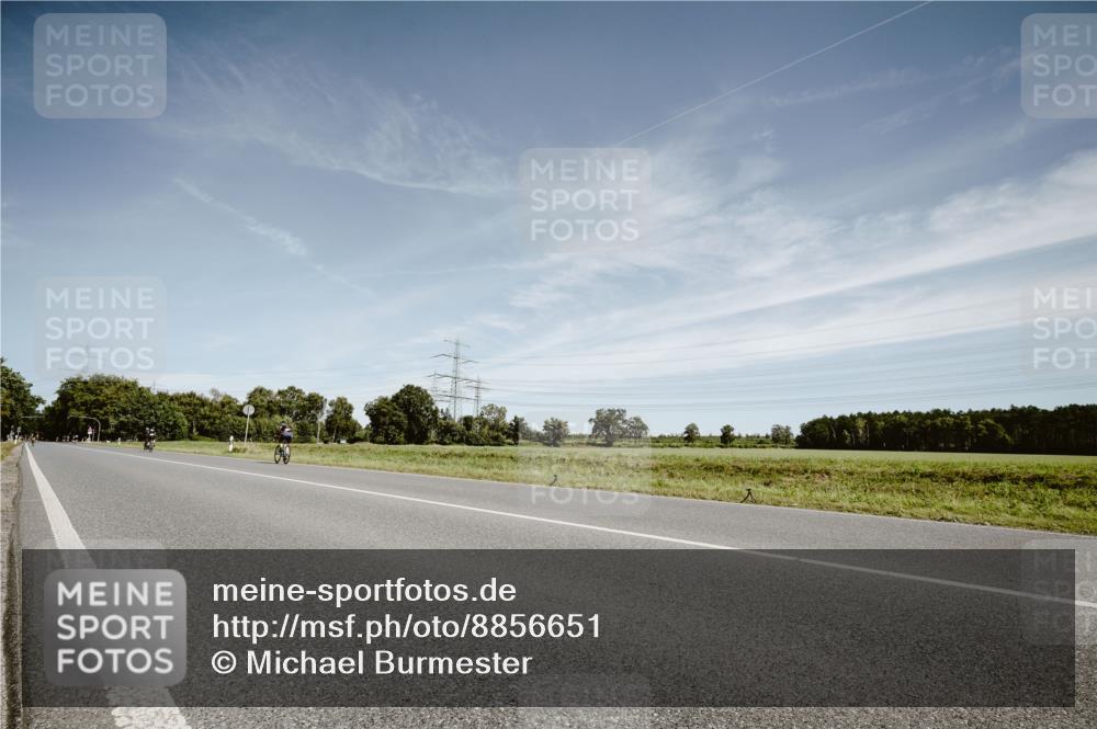 07.09.2025 - 19. Norderstedt Triathlon Michael Burmester http://msf.ph/oto/8856651 07.09.2025 12:18:59 Radfahren  meine-sportfotos.de