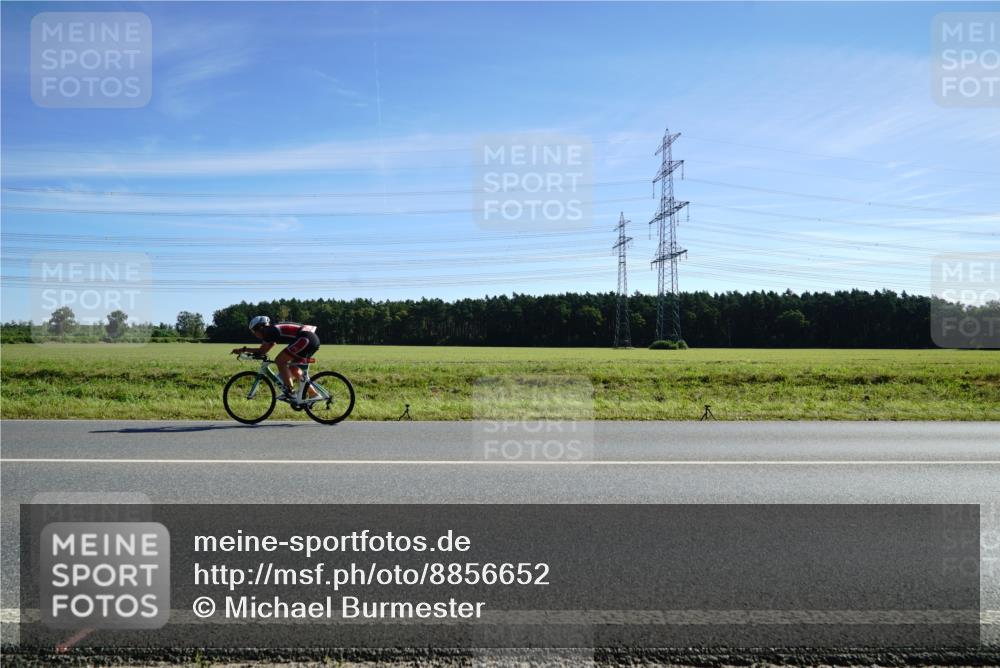 07.09.2025 - 19. Norderstedt Triathlon Michael Burmester http://msf.ph/oto/8856652 07.09.2025 11:10:08 Radfahren 774 meine-sportfotos.de