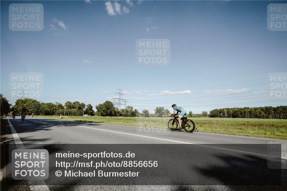 07.09.2025 - 19. Norderstedt Triathlon Michael Burmester http://msf.ph/oto/8856656 07.09.2025 15:24:17 Radfahren 458, 1484 meine-sportfotos.de