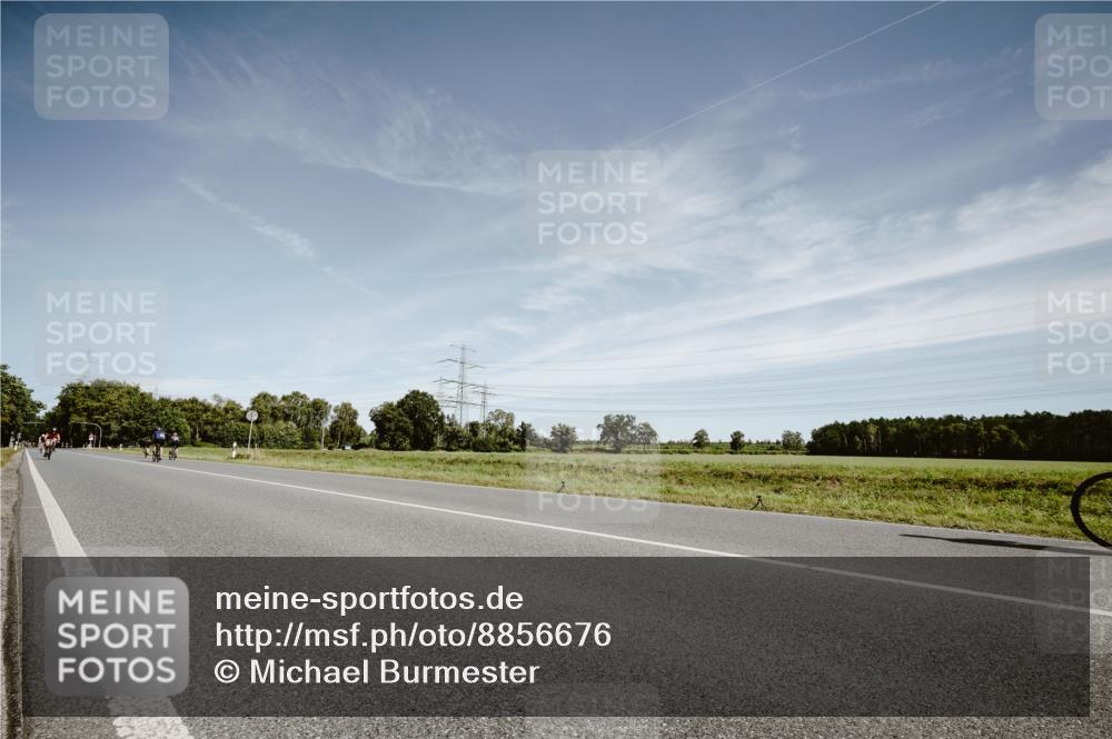 07.09.2025 - 19. Norderstedt Triathlon Michael Burmester http://msf.ph/oto/8856676 07.09.2025 12:19:18 Radfahren  meine-sportfotos.de