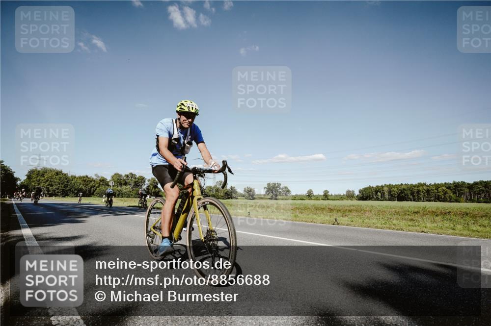 07.09.2025 - 19. Norderstedt Triathlon Michael Burmester http://msf.ph/oto/8856688 07.09.2025 15:24:30 Radfahren 1446, 1472 meine-sportfotos.de