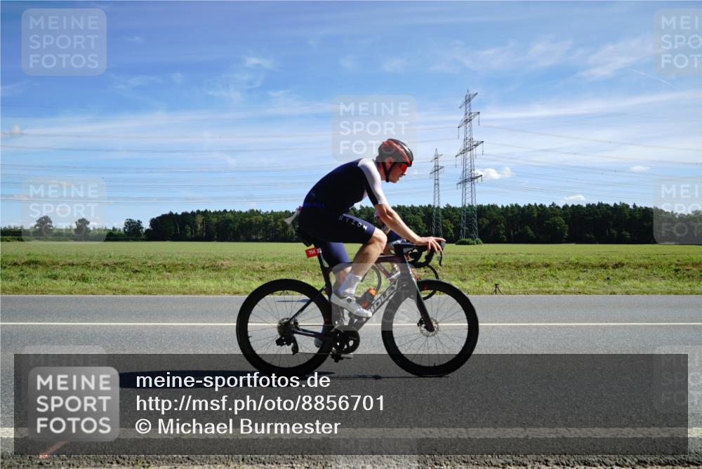 07.09.2025 - 19. Norderstedt Triathlon Michael Burmester http://msf.ph/oto/8856701 07.09.2025 12:51:16 Radfahren 754 meine-sportfotos.de