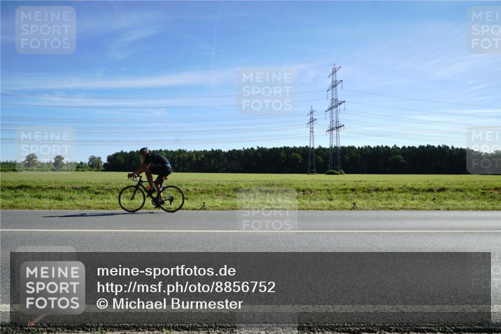 07.09.2025 - 19. Norderstedt Triathlon Michael Burmester http://msf.ph/oto/8856752 07.09.2025 11:11:33 Radfahren  meine-sportfotos.de