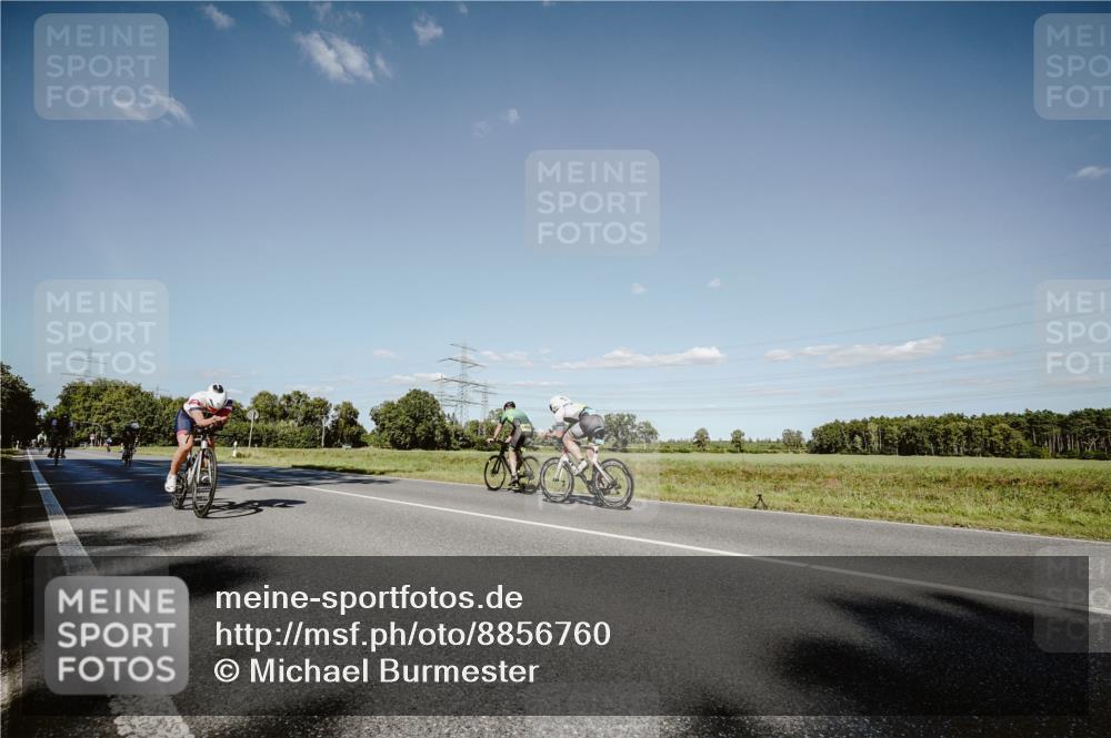 07.09.2025 - 19. Norderstedt Triathlon Michael Burmester http://msf.ph/oto/8856760 07.09.2025 15:25:15 Radfahren 894, 1433, 1532 meine-sportfotos.de