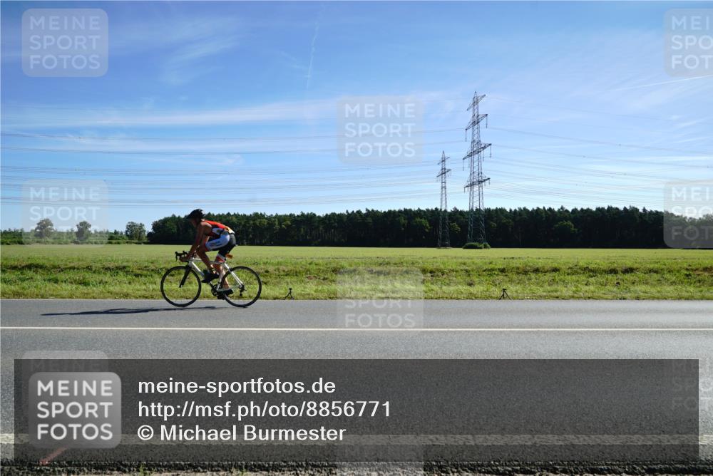 07.09.2025 - 19. Norderstedt Triathlon Michael Burmester http://msf.ph/oto/8856771 07.09.2025 11:11:48 Radfahren  meine-sportfotos.de