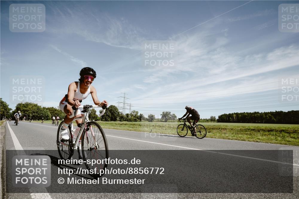 07.09.2025 - 19. Norderstedt Triathlon Michael Burmester http://msf.ph/oto/8856772 07.09.2025 12:20:07 Radfahren 767, 1261 meine-sportfotos.de