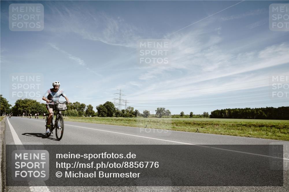 07.09.2025 - 19. Norderstedt Triathlon Michael Burmester http://msf.ph/oto/8856776 07.09.2025 12:20:09 Radfahren 767, 1261 meine-sportfotos.de