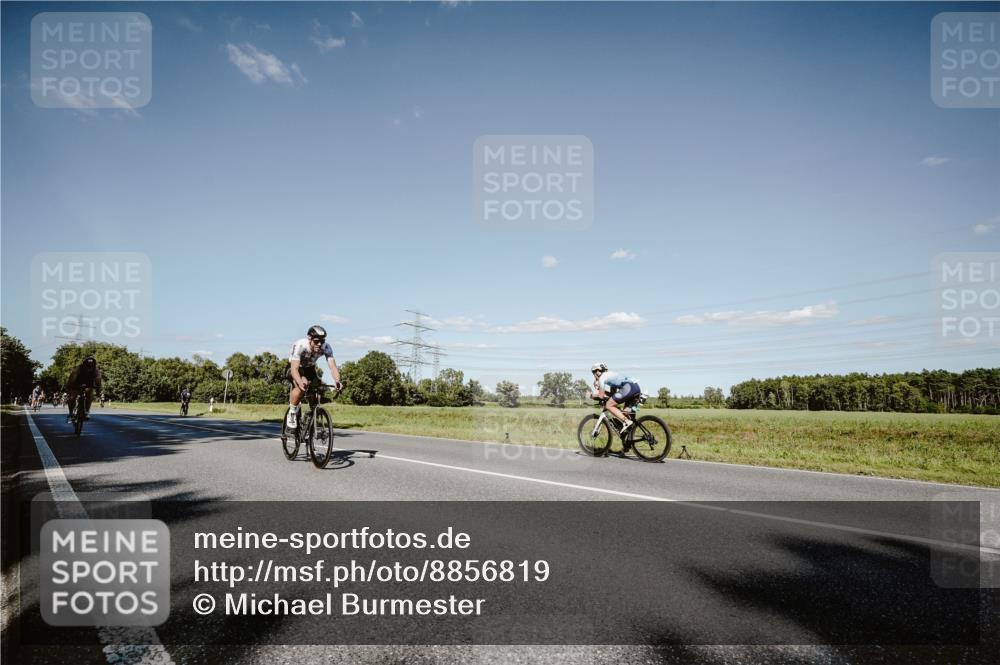 07.09.2025 - 19. Norderstedt Triathlon Michael Burmester http://msf.ph/oto/8856819 07.09.2025 15:25:49 Radfahren 461, 893, 1407 meine-sportfotos.de