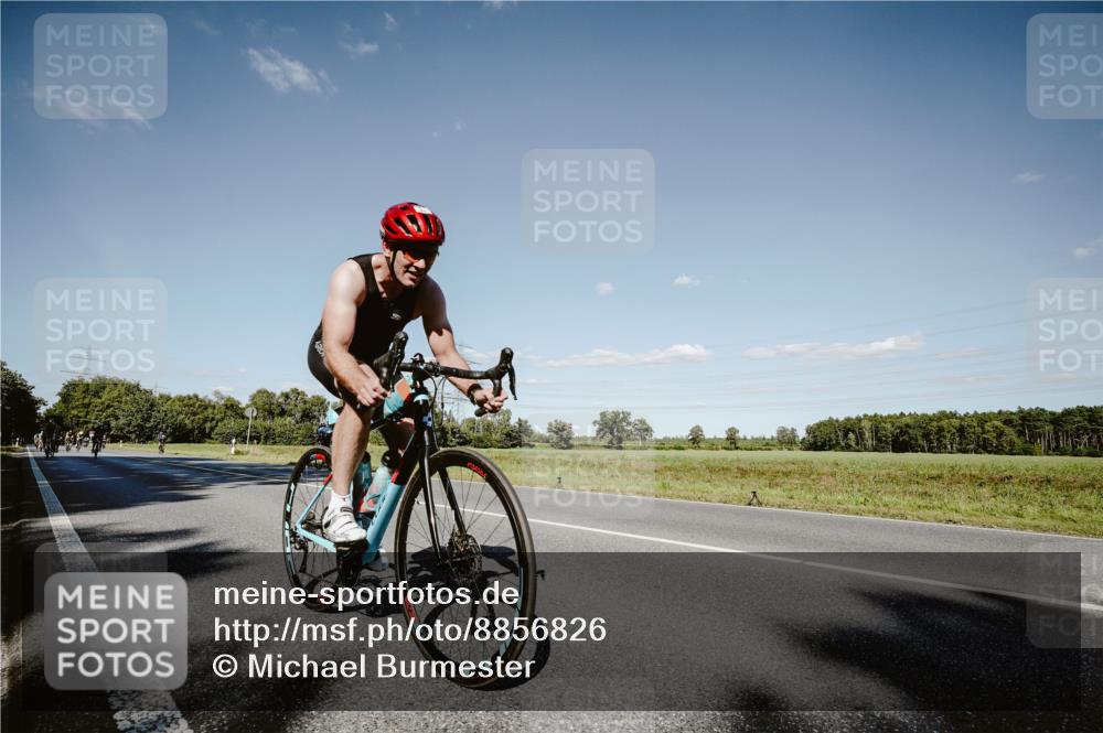 07.09.2025 - 19. Norderstedt Triathlon Michael Burmester http://msf.ph/oto/8856826 07.09.2025 15:25:50 Radfahren 406, 461, 893, 1407, 1510 meine-sportfotos.de