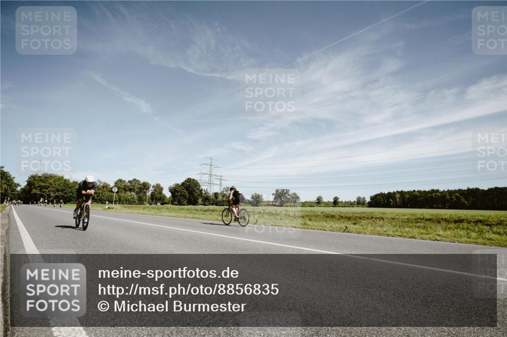 07.09.2025 - 19. Norderstedt Triathlon Michael Burmester http://msf.ph/oto/8856835 07.09.2025 12:20:42 Radfahren 213, 788 meine-sportfotos.de