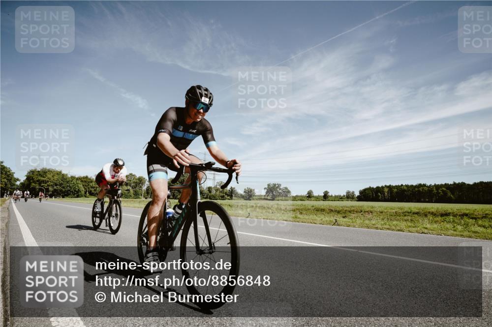 07.09.2025 - 19. Norderstedt Triathlon Michael Burmester http://msf.ph/oto/8856848 07.09.2025 12:20:51 Radfahren 824, 1322 meine-sportfotos.de
