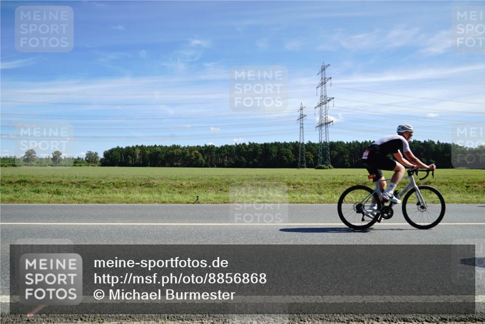 07.09.2025 - 19. Norderstedt Triathlon Michael Burmester http://msf.ph/oto/8856868 07.09.2025 12:52:23 Radfahren 153, 160, 179, 219, 338, 1292, 1356 meine-sportfotos.de