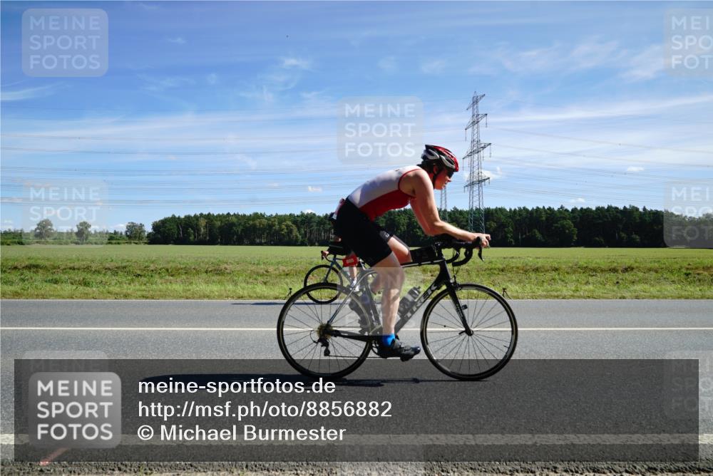 07.09.2025 - 19. Norderstedt Triathlon Michael Burmester http://msf.ph/oto/8856882 07.09.2025 12:52:28 Radfahren 179, 805 meine-sportfotos.de