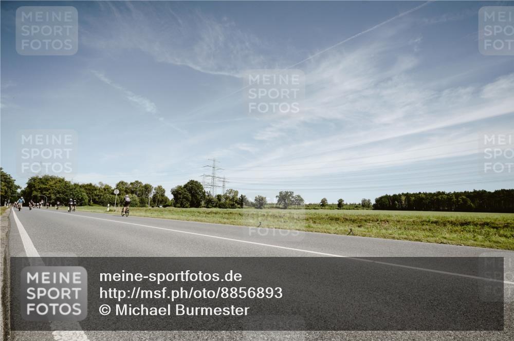07.09.2025 - 19. Norderstedt Triathlon Michael Burmester http://msf.ph/oto/8856893 07.09.2025 12:21:05 Radfahren  meine-sportfotos.de