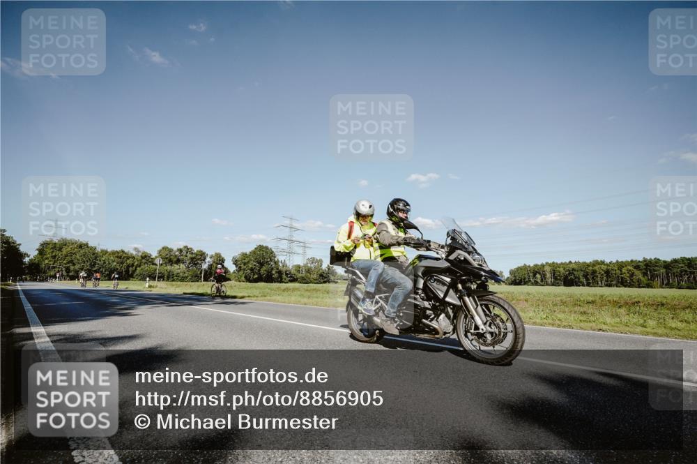 07.09.2025 - 19. Norderstedt Triathlon Michael Burmester http://msf.ph/oto/8856905 07.09.2025 15:26:29 Radfahren 1405, 1442 meine-sportfotos.de