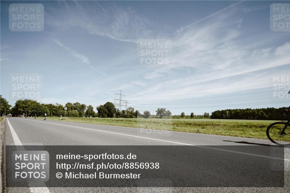 07.09.2025 - 19. Norderstedt Triathlon Michael Burmester http://msf.ph/oto/8856938 07.09.2025 12:21:20 Radfahren  meine-sportfotos.de