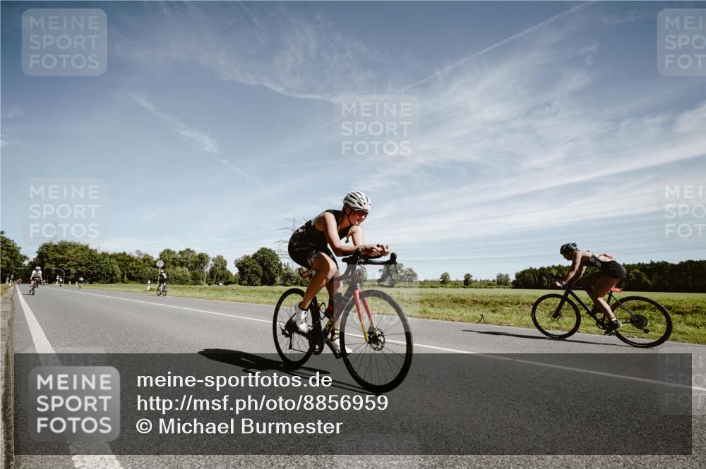 07.09.2025 - 19. Norderstedt Triathlon Michael Burmester http://msf.ph/oto/8856959 07.09.2025 12:21:30 Radfahren 709, 1224, 1277 meine-sportfotos.de