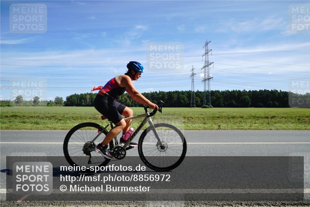 07.09.2025 - 19. Norderstedt Triathlon Michael Burmester http://msf.ph/oto/8856972 07.09.2025 12:53:30 Radfahren 224, 789, 1256 meine-sportfotos.de