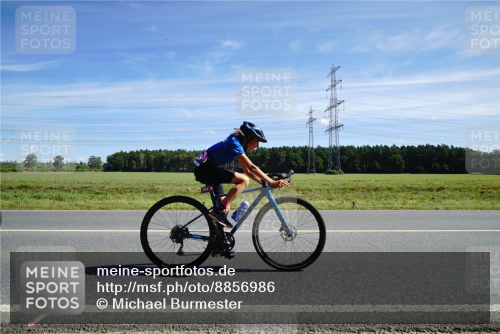 07.09.2025 - 19. Norderstedt Triathlon Michael Burmester http://msf.ph/oto/8856986 07.09.2025 12:53:40 Radfahren 333, 1230 meine-sportfotos.de