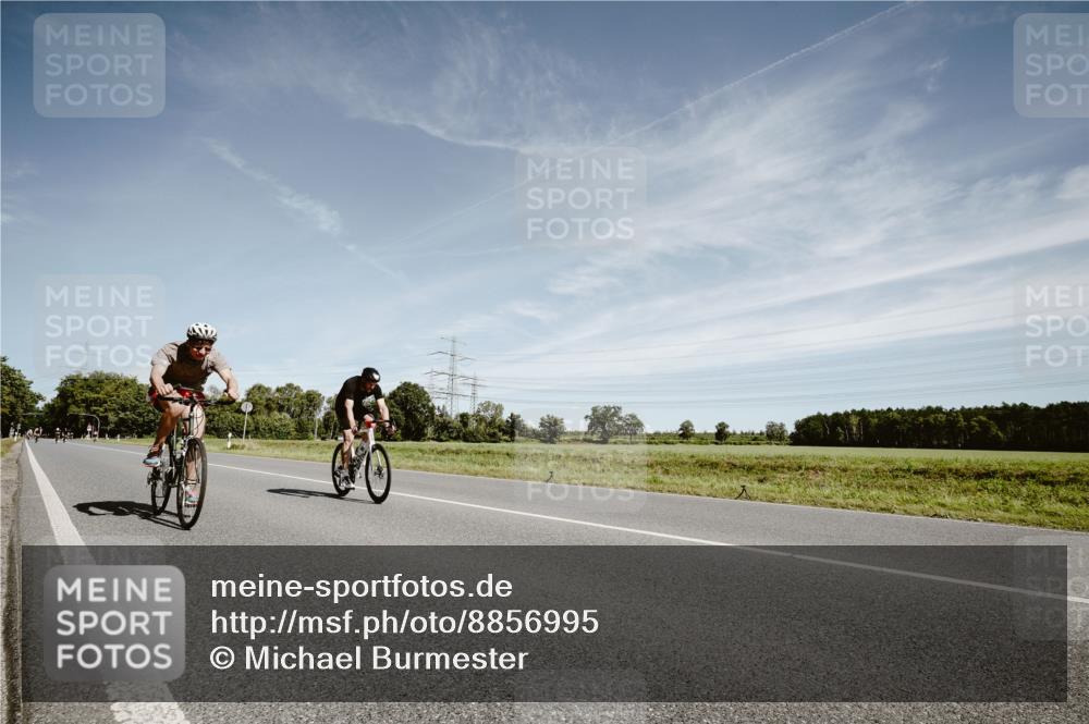 07.09.2025 - 19. Norderstedt Triathlon Michael Burmester http://msf.ph/oto/8856995 07.09.2025 12:21:48 Radfahren 701, 1212 meine-sportfotos.de