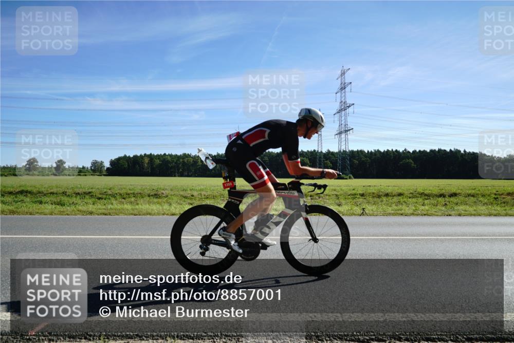 07.09.2025 - 19. Norderstedt Triathlon Michael Burmester http://msf.ph/oto/8857001 07.09.2025 11:14:21 Radfahren 296, 1355 meine-sportfotos.de