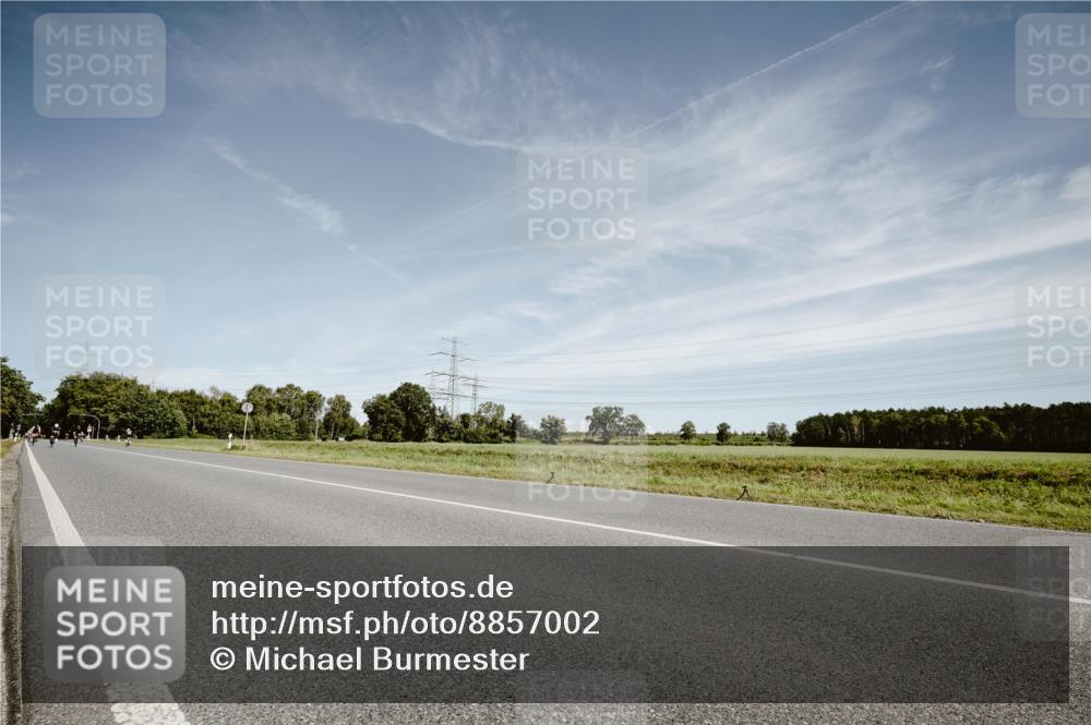 07.09.2025 - 19. Norderstedt Triathlon Michael Burmester http://msf.ph/oto/8857002 07.09.2025 12:21:51 Radfahren 701, 1212 meine-sportfotos.de