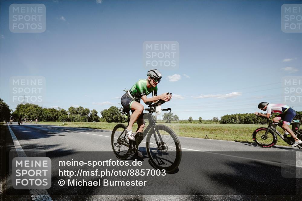07.09.2025 - 19. Norderstedt Triathlon Michael Burmester http://msf.ph/oto/8857003 07.09.2025 15:27:25 Radfahren 1485, 1491 meine-sportfotos.de