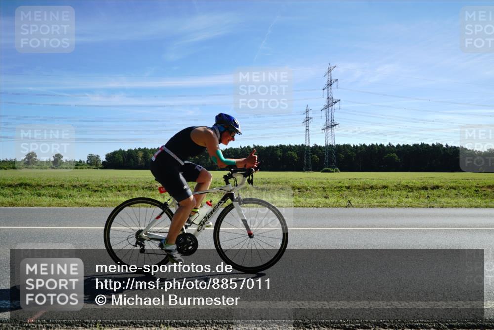 07.09.2025 - 19. Norderstedt Triathlon Michael Burmester http://msf.ph/oto/8857011 07.09.2025 11:14:33 Radfahren 1218, 1253 meine-sportfotos.de