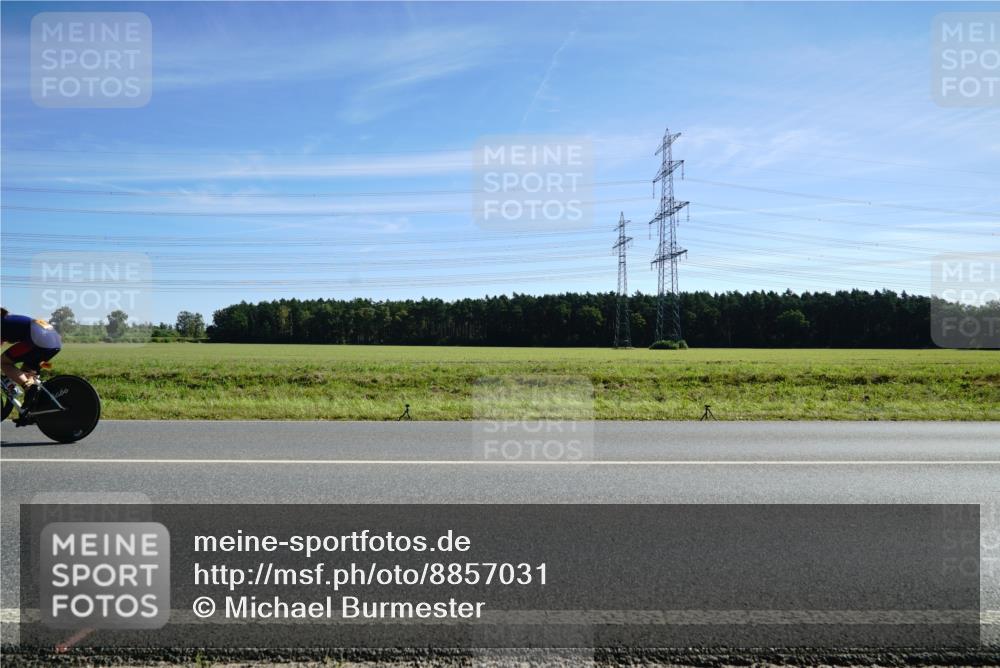 07.09.2025 - 19. Norderstedt Triathlon Michael Burmester http://msf.ph/oto/8857031 07.09.2025 11:14:48 Radfahren  meine-sportfotos.de