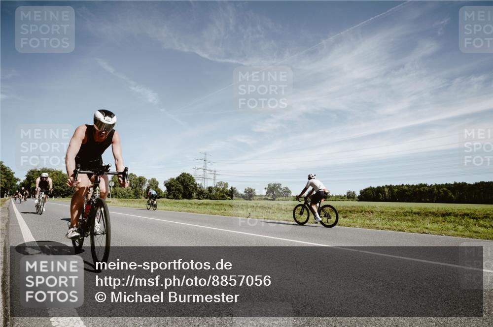 07.09.2025 - 19. Norderstedt Triathlon Michael Burmester http://msf.ph/oto/8857056 07.09.2025 12:22:21 Radfahren 236, 308, 783, 1359 meine-sportfotos.de
