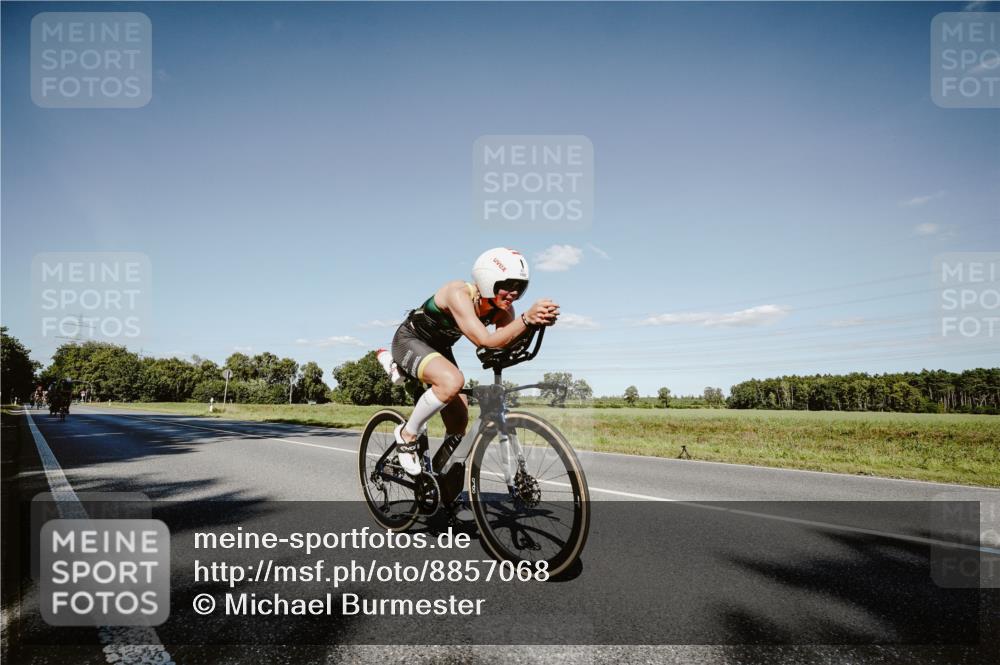 07.09.2025 - 19. Norderstedt Triathlon Michael Burmester http://msf.ph/oto/8857068 07.09.2025 15:28:01 Radfahren 376, 397, 923, 938, 1503 meine-sportfotos.de