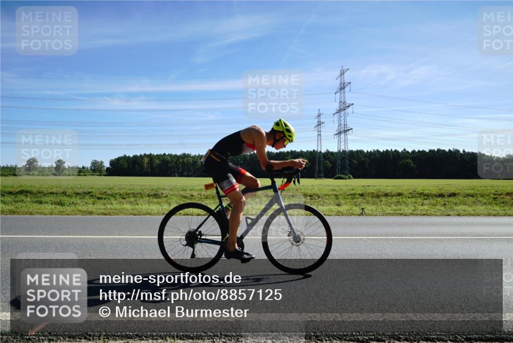07.09.2025 - 19. Norderstedt Triathlon Michael Burmester http://msf.ph/oto/8857125 07.09.2025 11:15:39 Radfahren 1160, 1168, 1176 meine-sportfotos.de