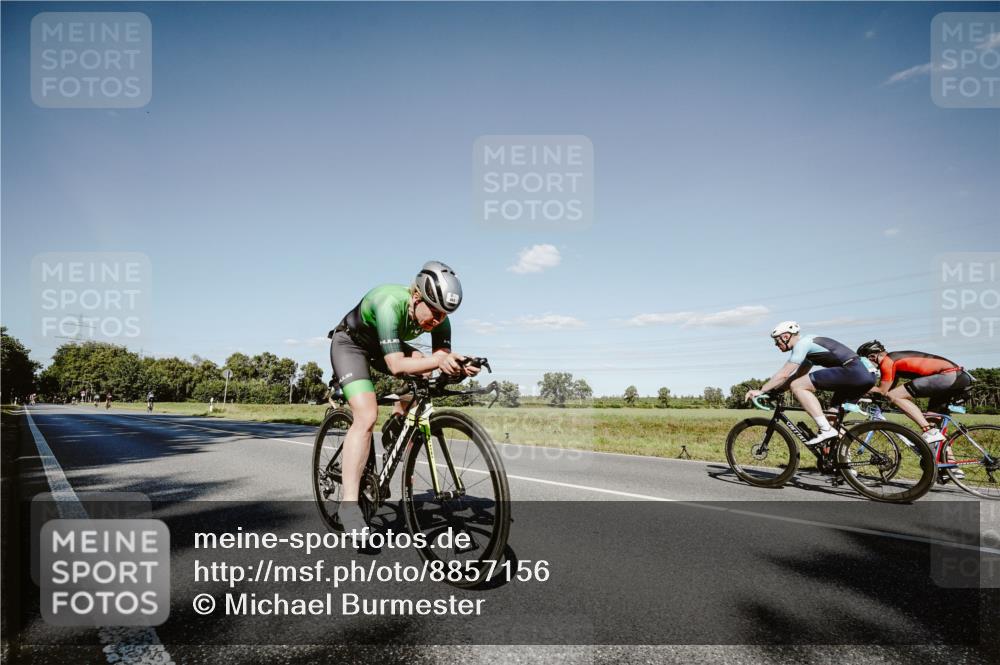 07.09.2025 - 19. Norderstedt Triathlon Michael Burmester http://msf.ph/oto/8857156 07.09.2025 15:28:44 Radfahren 465 meine-sportfotos.de