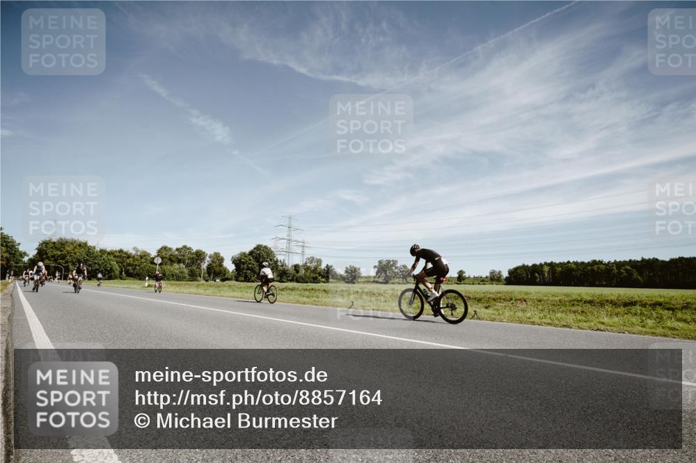 07.09.2025 - 19. Norderstedt Triathlon Michael Burmester http://msf.ph/oto/8857164 07.09.2025 12:23:02 Radfahren 1249, 1293 meine-sportfotos.de